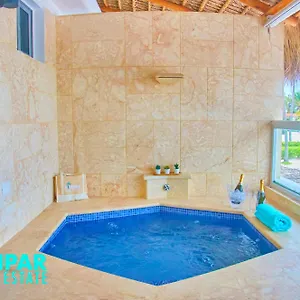 https://villa-blanca-beach-club.comcaribbean.com